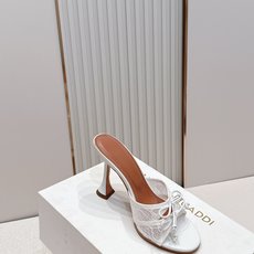Malone Souliers 高跟蕾丝凉拖鞋经典蕾丝性感依然风韵犹存 真皮蝴蝶结 计,非常耐看极具风格 Malone Souliers 高跟蕾丝凉拖鞋经典蕾丝性感依然风韵犹存 真皮蝴蝶结 计,非常耐看极具风格