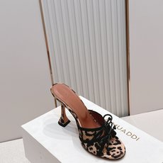 Malone Souliers 高跟蕾丝凉拖鞋经典蕾丝性感依然风韵犹存 真皮蝴蝶结 计,非常耐看极具风格 Malone Souliers 高跟蕾丝凉拖鞋经典蕾丝性感依然风韵犹存 真皮蝴蝶结 计,非常耐看极具风格