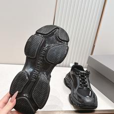 顶级版本 情侣款 Balenciaga 巴黎世家最新TriPleS.2运动鞋 众多明星网红种草 演 顶级版本 情侣款 Balenciaga 巴黎世家最新TriPleS.2运动鞋 众多明星网红种草 演