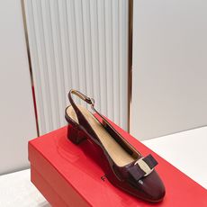 Ferragamo 菲拉格慕26春夏新品蝴蝶结圆头粗跟后空凉鞋!经典万年不败款!标志性蝴蝶结布扣!粗跟 Ferragamo 菲拉格慕26春夏新品蝴蝶结圆头粗跟后空凉鞋!经典万年不败款!标志性蝴蝶结布扣!粗跟