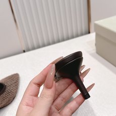 Brunello Cucinelli 26ss女士镶珠装饰休闲穆勒拖鞋凉鞋 BC新款新品女士条纹麂皮穆勒 Brunello Cucinelli 26ss女士镶珠装饰休闲穆勒拖鞋凉鞋 BC新款新品女士条纹麂皮穆勒