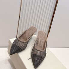 Brunello Cucinelli 26ss女士镶珠装饰休闲穆勒拖鞋凉鞋 BC新款新品女士条纹麂皮穆勒 Brunello Cucinelli 26ss女士镶珠装饰休闲穆勒拖鞋凉鞋 BC新款新品女士条纹麂皮穆勒