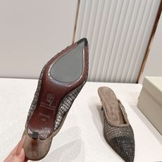 Brunello Cucinelli 26ss女士镶珠装饰休闲穆勒拖鞋凉鞋 BC新款新品女士条纹麂皮穆勒 Brunello Cucinelli 26ss女士镶珠装饰休闲穆勒拖鞋凉鞋 BC新款新品女士条纹麂皮穆勒