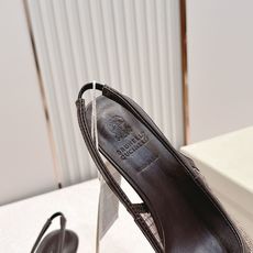 Brunello Cucinelli 26ss女士镶珠装饰休闲穆勒拖鞋凉鞋 BC新款新品女士条纹麂皮穆勒 Brunello Cucinelli 26ss女士镶珠装饰休闲穆勒拖鞋凉鞋 BC新款新品女士条纹麂皮穆勒