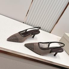 Brunello Cucinelli 26ss女士镶珠装饰休闲穆勒拖鞋凉鞋 BC新款新品女士条纹麂皮穆勒 Brunello Cucinelli 26ss女士镶珠装饰休闲穆勒拖鞋凉鞋 BC新款新品女士条纹麂皮穆勒
