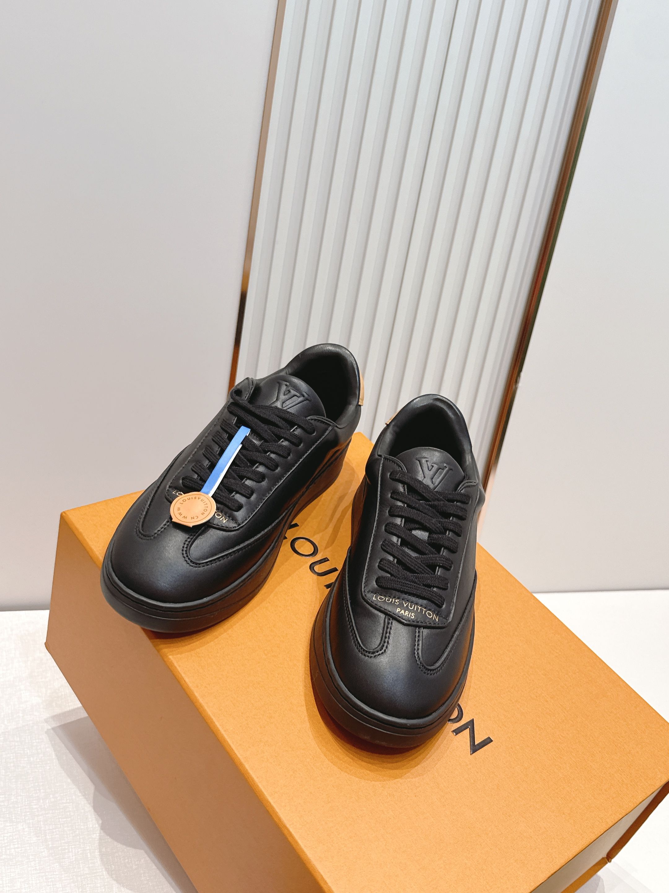 Louis Vuitton 26s新款厚底小白鞋 休闲鞋👟LV真皮小白鞋，选用优质牛皮，质感细腻耐用，内