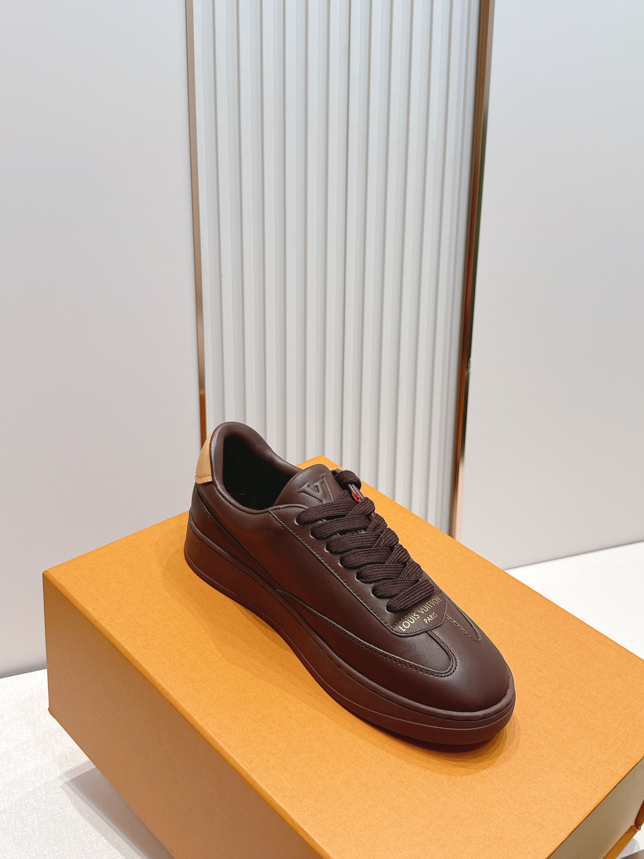 Louis Vuitton 26s新款厚底小白鞋 休闲鞋👟LV真皮小白鞋，选用优质牛皮，质感细腻耐用，内