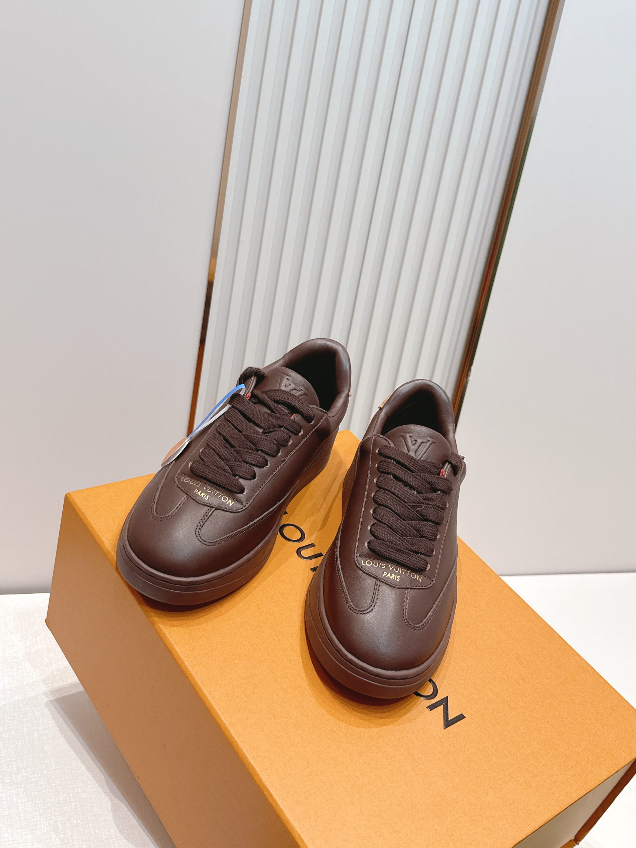 Louis Vuitton 26s新款厚底小白鞋 休闲鞋👟LV真皮小白鞋，选用优质牛皮，质感细腻耐用，内