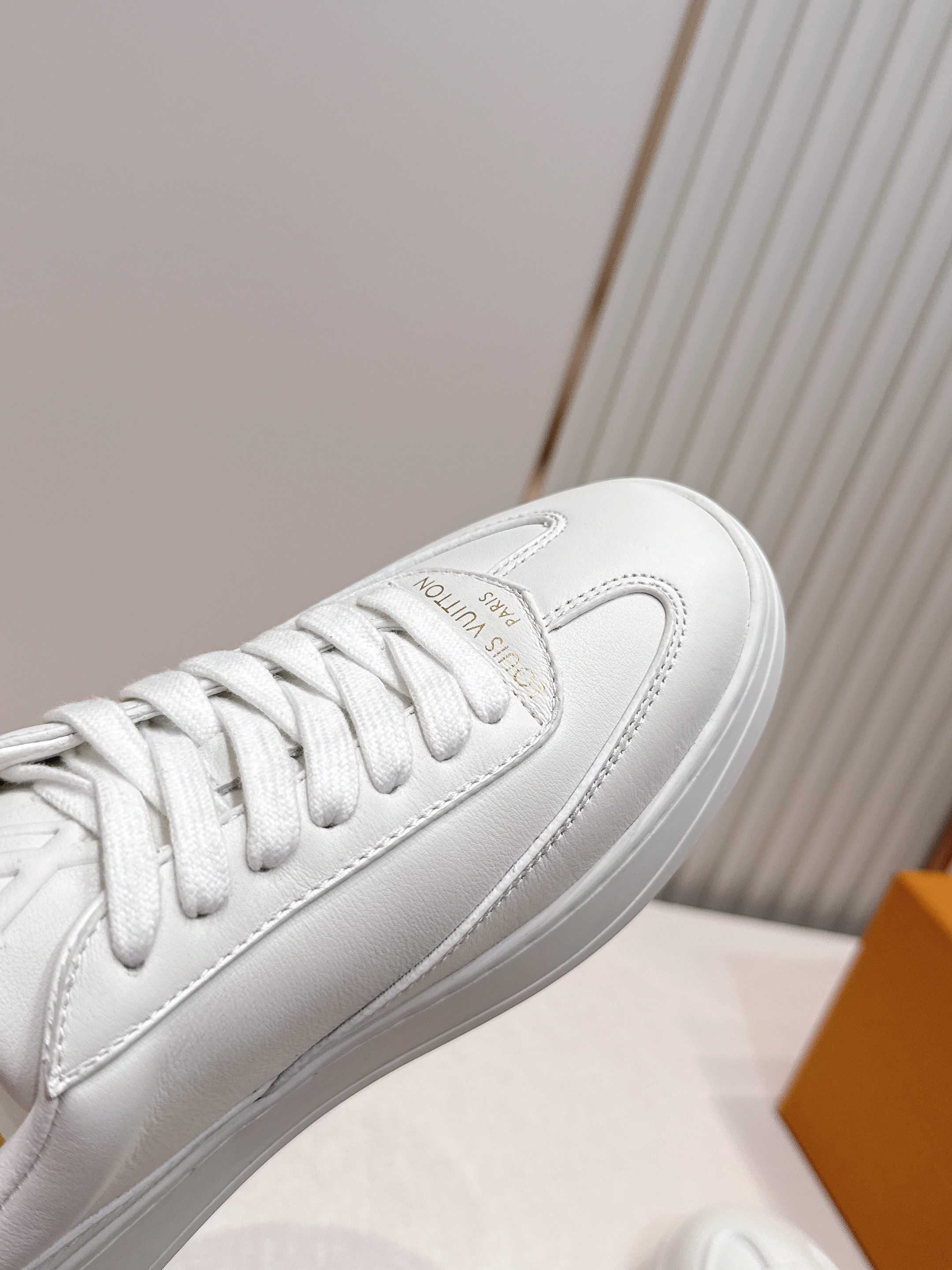 Louis Vuitton 26s新款厚底小白鞋 休闲鞋👟LV真皮小白鞋，选用优质牛皮，质感细腻耐用，内