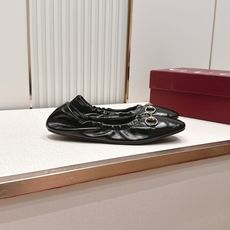 Gucci | 古驰 26𝐬𝐬 新款经典马衔扣奶奶鞋芭蕾舞鞋 高级感十足!国内外博主刷爆的一款,复古 Gucci | 古驰 26𝐬𝐬 新款经典马衔扣奶奶鞋芭蕾舞鞋 高级感十足!国内外博主刷爆的一款,复古