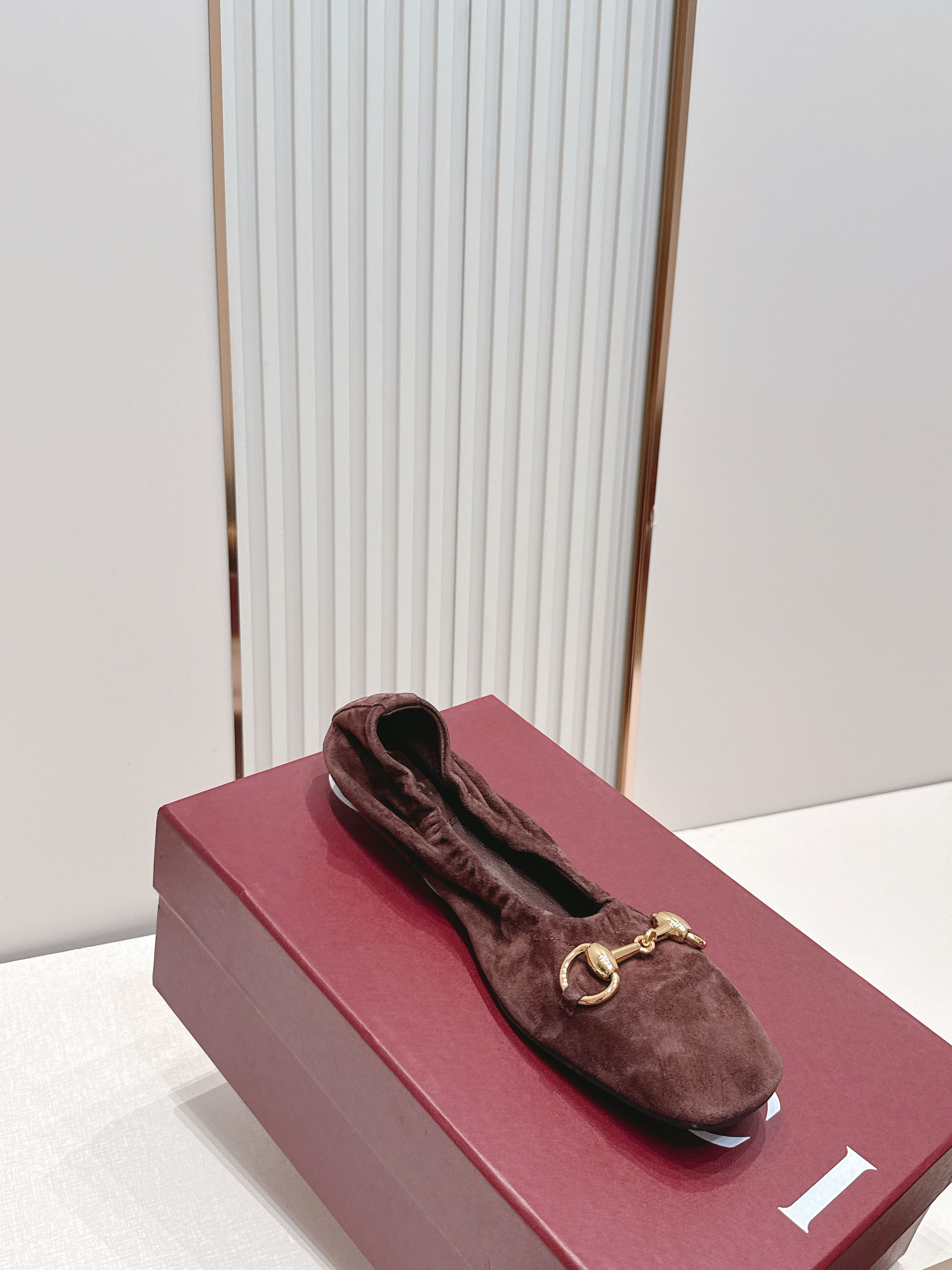 Gucci |  古驰  26𝐬𝐬 新款经典马衔扣奶奶鞋芭蕾舞鞋 高级感十足！国内外博主刷爆的一款,复古