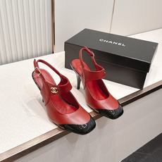 Chanel 香奈儿 新款高跟凉鞋单鞋 撞色拼接款复古千金风爆款,精致拼接设计搭配多色可选,轻奢显贵氛围 Chanel 香奈儿 新款高跟凉鞋单鞋 撞色拼接款复古千金风爆款,精致拼接设计搭配多色可选,轻奢显贵氛围