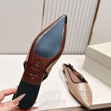 BRUNELLO CUCINELLI新款草编织BC平底凉鞋bc很有品味!配上一双袜子穿也很不错,搭配牛仔 BRUNELLO CUCINELLI新款草编织BC平底凉鞋bc很有品味!配上一双袜子穿也很不错,搭配牛仔