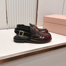 顶级版本 情侣款 MiuMiu/缪缪2026夏季新款·钱币乐福鞋凉鞋 复古老钱风 饰有硬币与压花Miu 顶级版本 情侣款 MiuMiu/缪缪2026夏季新款·钱币乐福鞋凉鞋 复古老钱风 饰有硬币与压花Miu
