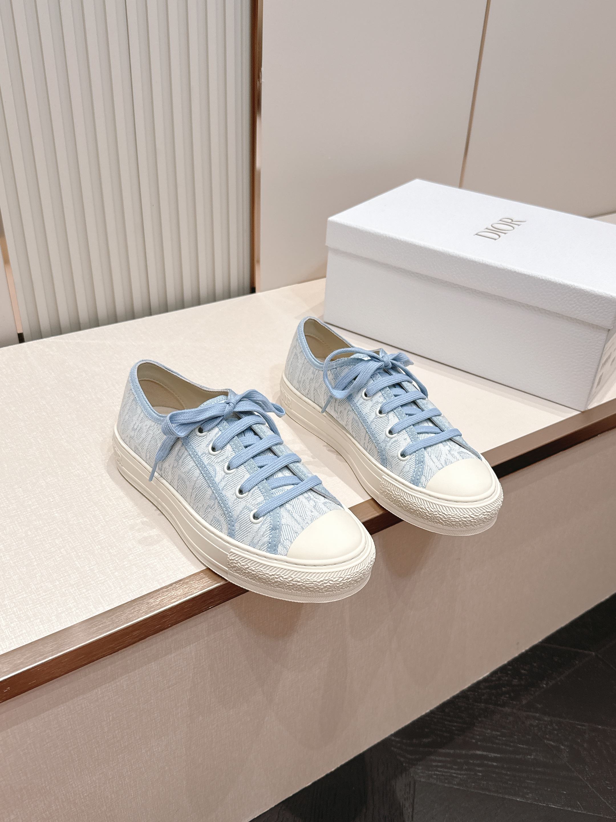 2026最新色系！ 顶级版本  Dior迪奥Walk'n系列 老花 刺绣 厚底帆布鞋 休闲鞋  全新升级