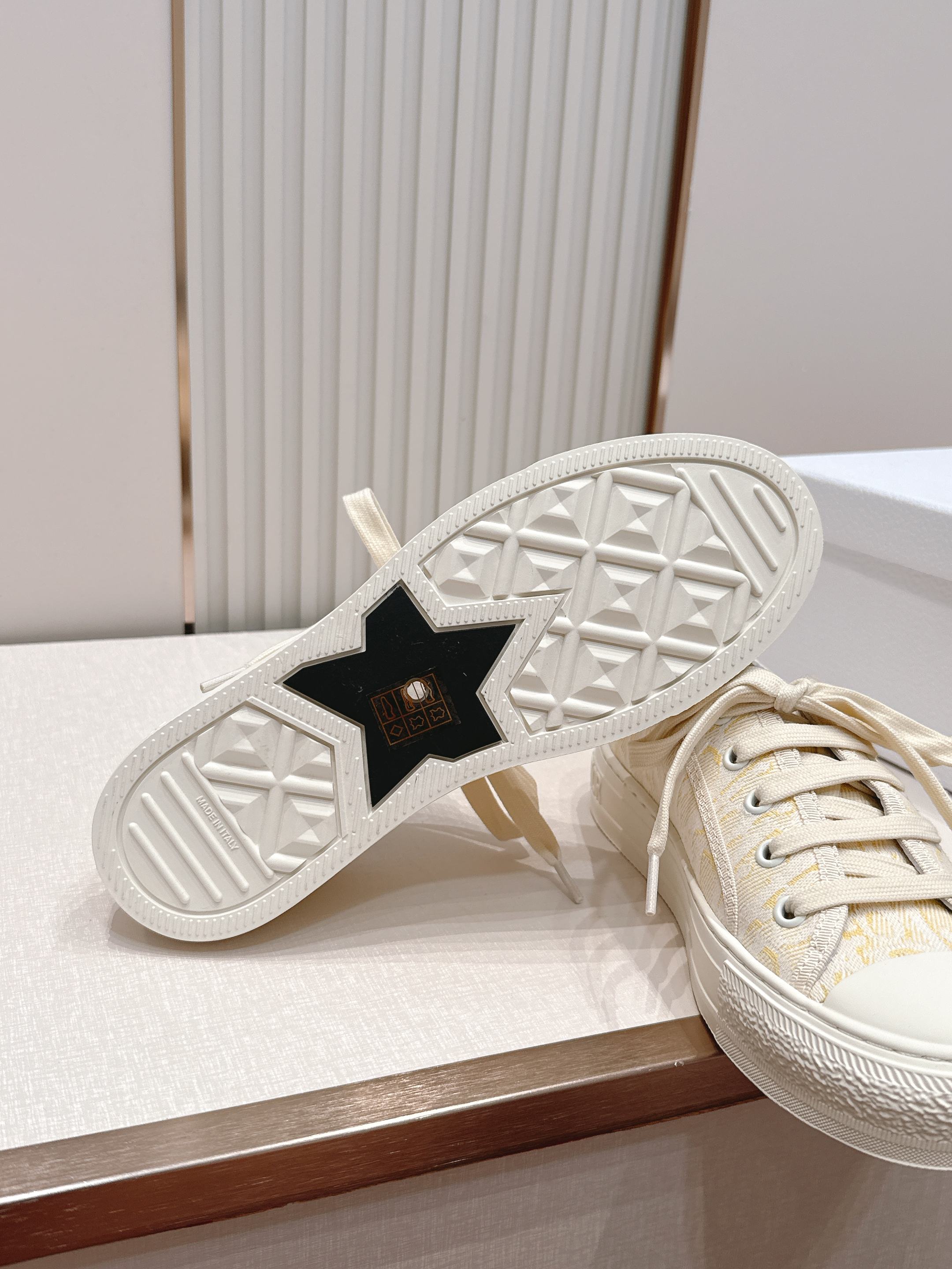 2026最新色系！ 顶级版本  Dior迪奥Walk'n系列 老花 刺绣 厚底帆布鞋 休闲鞋  全新升级
