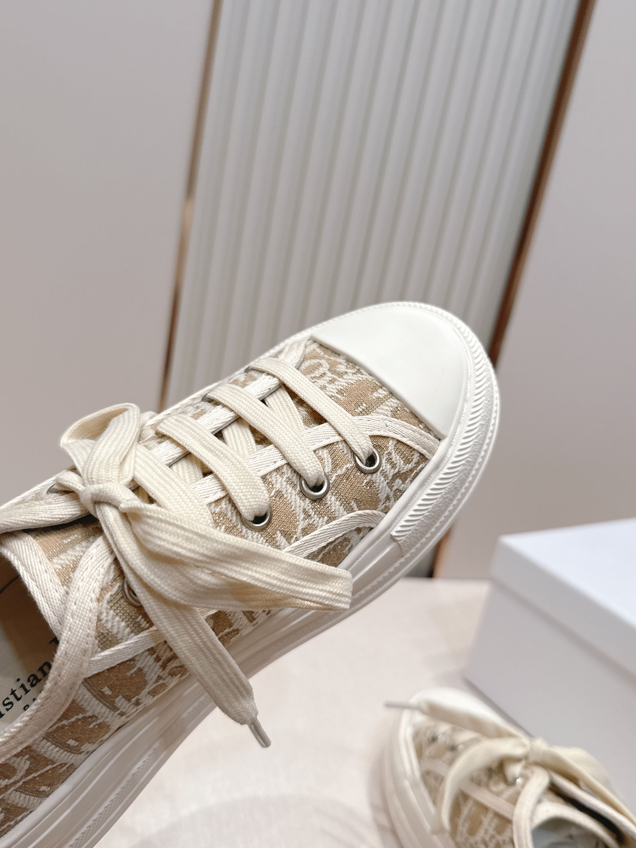2026最新色系！ 顶级版本  Dior迪奥Walk'n系列 老花 刺绣 厚底帆布鞋 休闲鞋  全新升级