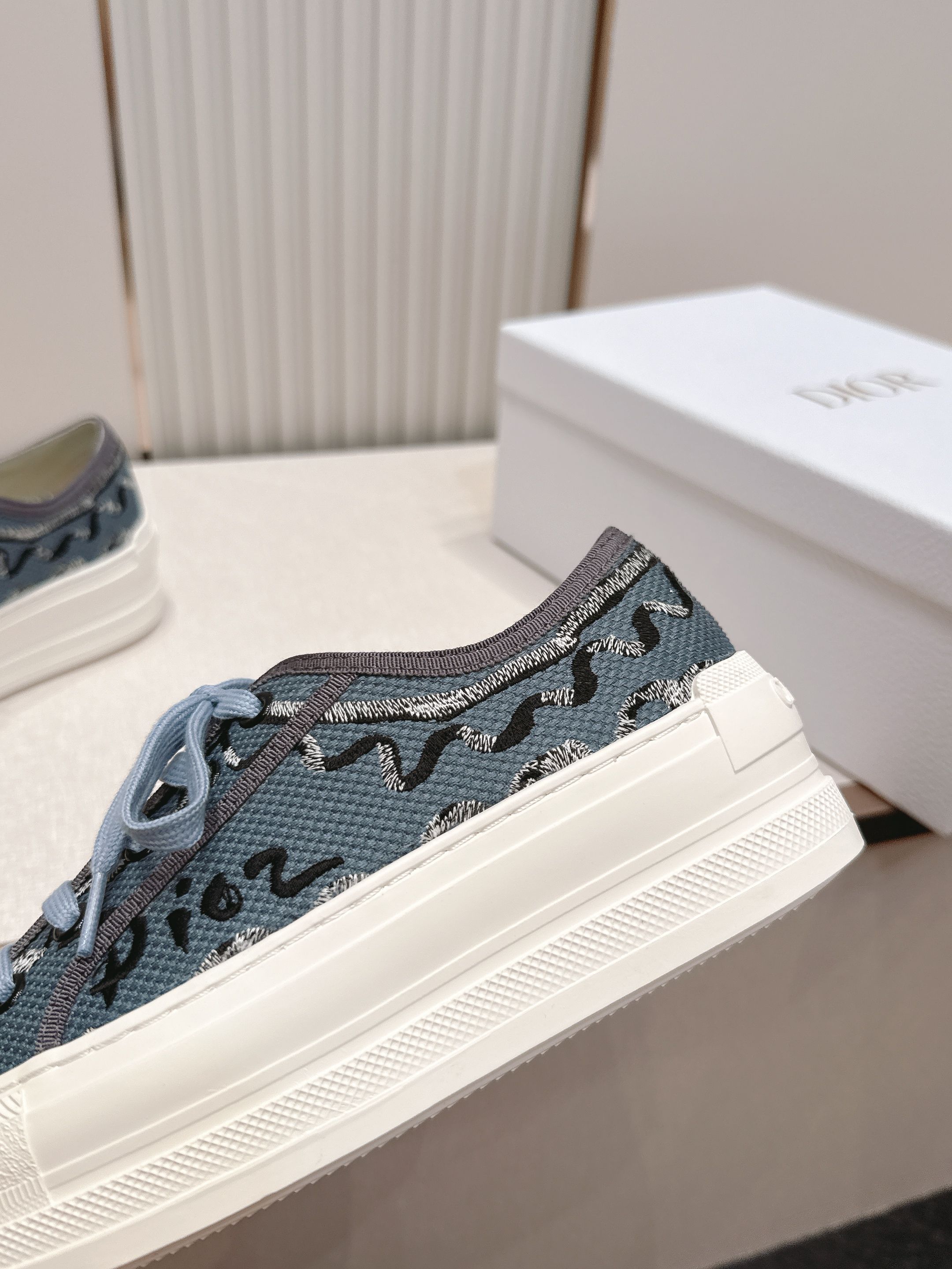 2026最新色系！ 顶级版本  Dior迪奥Walk'n系列 老花 刺绣 厚底帆布鞋 休闲鞋  全新升级
