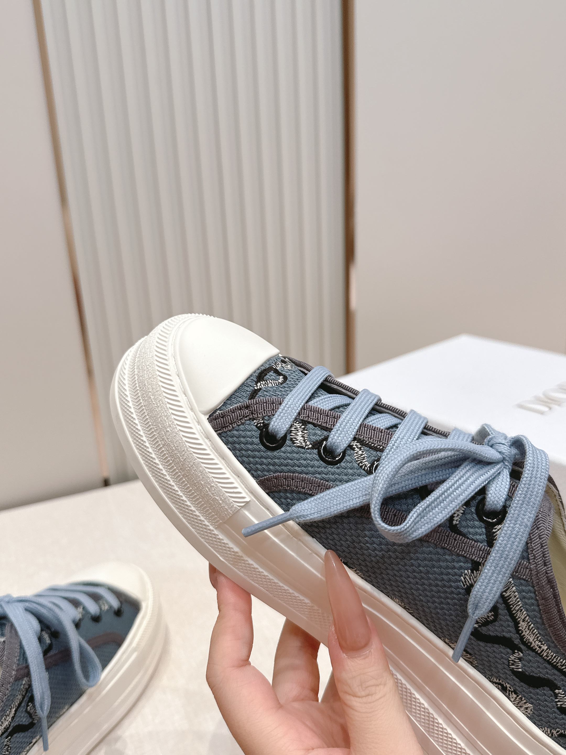 2026最新色系！ 顶级版本  Dior迪奥Walk'n系列 老花 刺绣 厚底帆布鞋 休闲鞋  全新升级