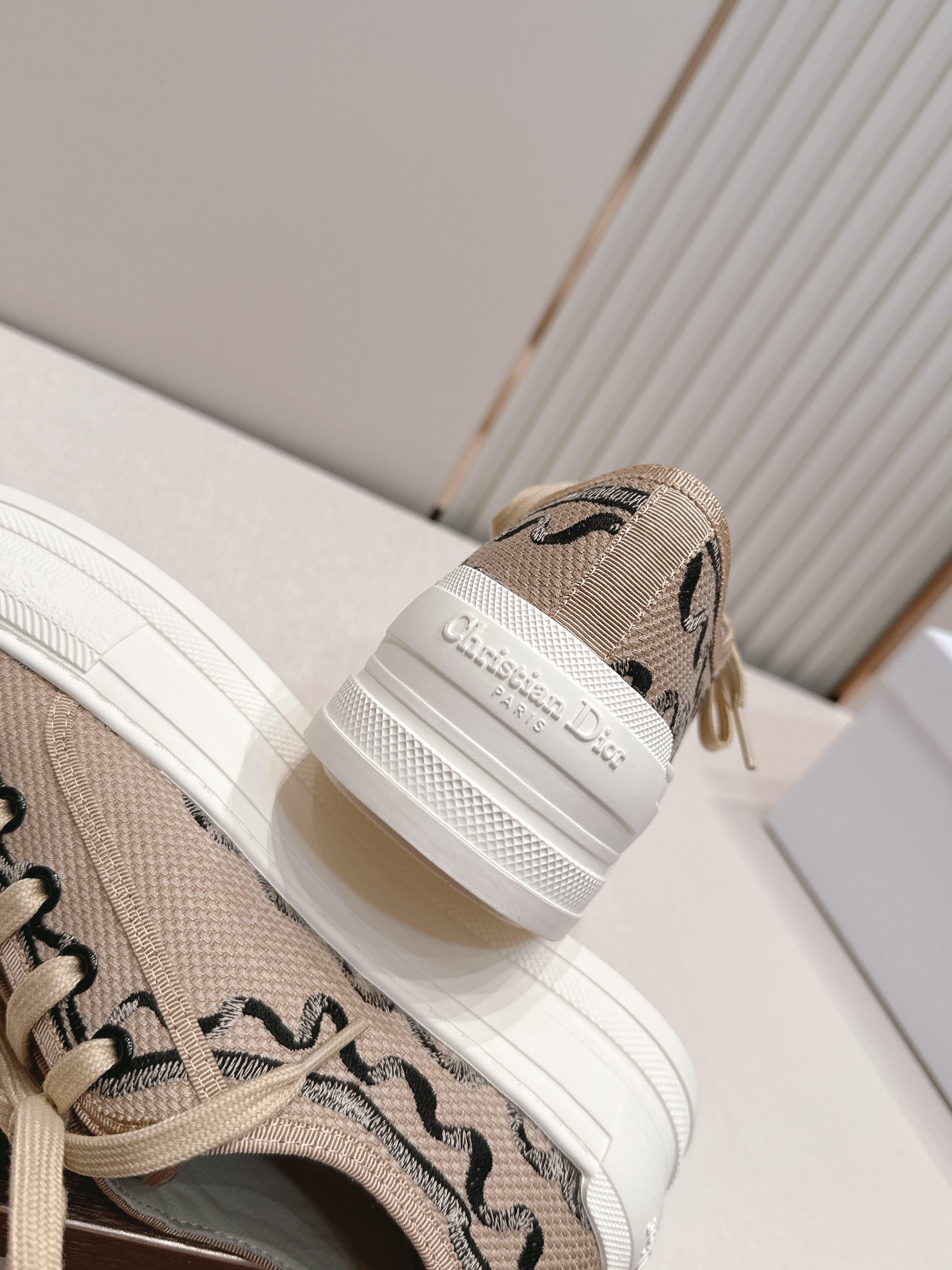 2026最新色系！ 顶级版本  Dior迪奥Walk'n系列 老花 刺绣 厚底帆布鞋 休闲鞋  全新升级