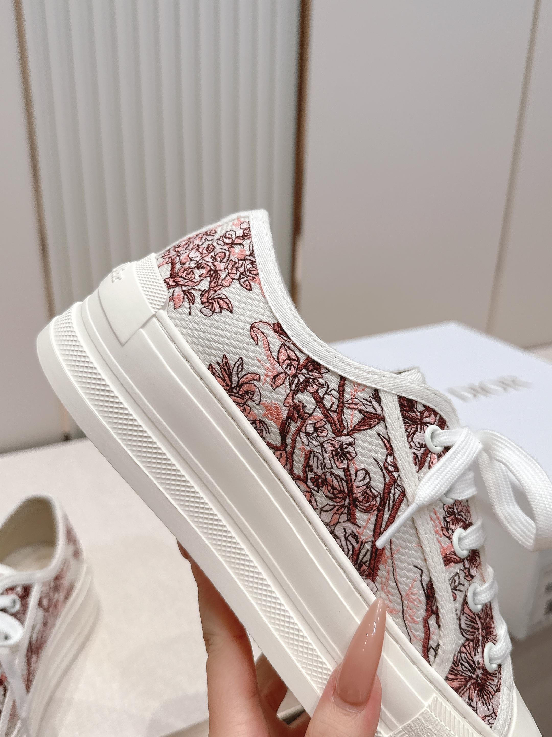 2026最新色系！ 顶级版本  Dior迪奥Walk'n系列 老花 刺绣 厚底帆布鞋 休闲鞋  全新升级