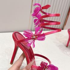 代购级Rene Caovilla 26/夏季新款 花朵装饰 高跟凉鞋Rene Caovilla这款粉色高 代购级Rene Caovilla 26/夏季新款 花朵装饰 高跟凉鞋Rene Caovilla这款粉色高