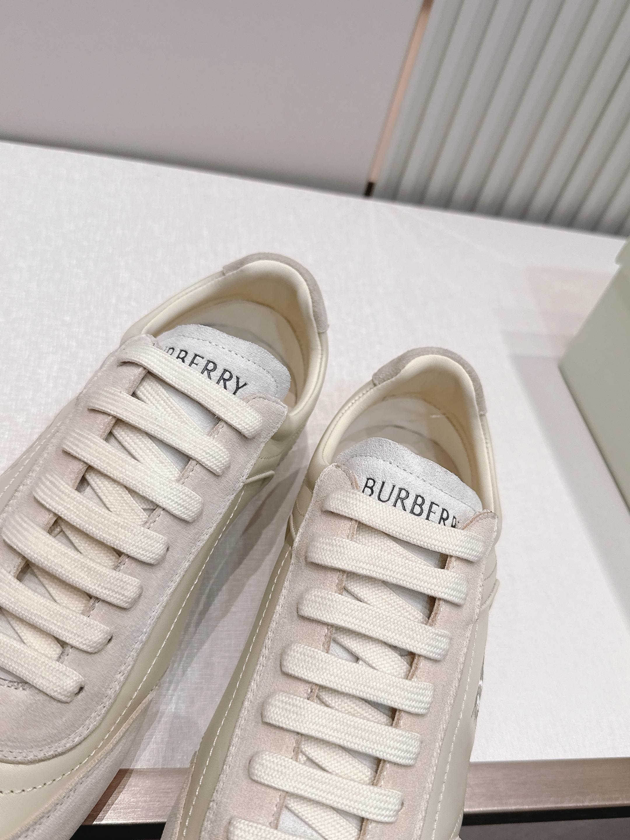 顶版  男士+10Burberry 巴宝莉 2026最新休闲 德训鞋 一款看着温柔又舒服的德训鞋继202