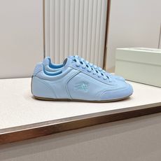 顶版 男士+10Burberry 巴宝莉 2026最新休闲 德训鞋 一款看着温柔又舒服的德训鞋继202 顶版 男士+10Burberry 巴宝莉 2026最新休闲 德训鞋 一款看着温柔又舒服的德训鞋继202