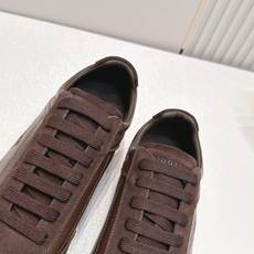 顶版 男士+10Burberry 巴宝莉 2026最新休闲 德训鞋 一款看着温柔又舒服的德训鞋继202 顶版 男士+10Burberry 巴宝莉 2026最新休闲 德训鞋 一款看着温柔又舒服的德训鞋继202