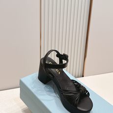 PRADA普拉达2026vs新款休闲凉鞋 圆头厚底休闲凉鞋原版1:1定制,今年最潮的拼色绑带英伦风复古休 PRADA普拉达2026vs新款休闲凉鞋 圆头厚底休闲凉鞋原版1:1定制,今年最潮的拼色绑带英伦风复古休