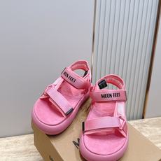 MOON BOOT 夏日多巴胺 沙滩凉鞋 风卷着青草与花香漫过来蝉鸣轻轻响起 *(⑅ↁ́ᴗↁ́⑅)♡ MOON BOOT 夏日多巴胺 沙滩凉鞋 风卷着青草与花香漫过来蝉鸣轻轻响起 *(⑅ↁ́ᴗↁ́⑅)♡