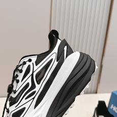 HOKA小众26vs春夏情侣爆款休闲系列……【情侣厚底休闲鞋】 💥 HOKA由设计师E HOKA小众26vs春夏情侣爆款休闲系列……【情侣厚底休闲鞋】 💥 HOKA由设计师E