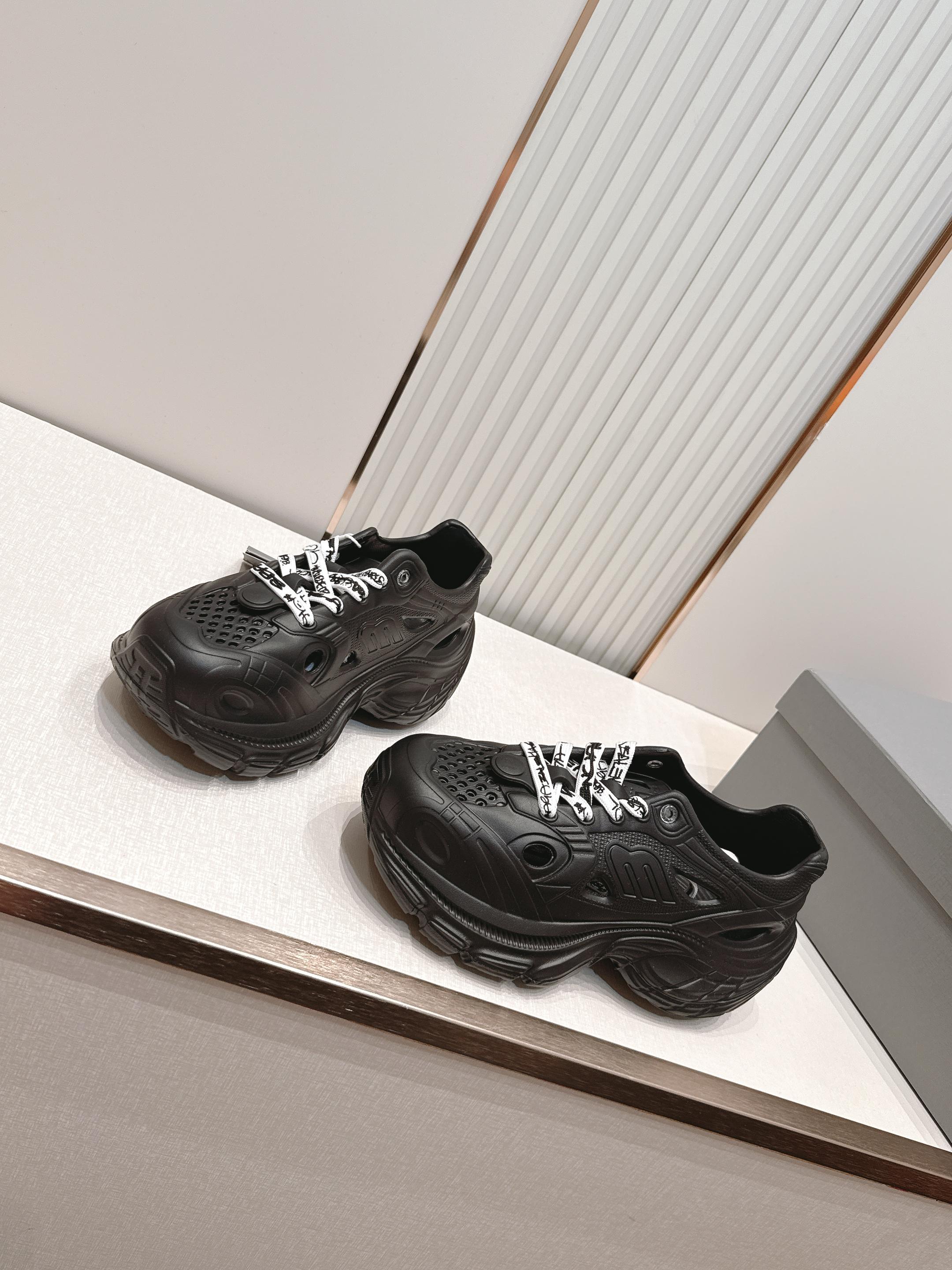 Balenciaga x Crocs巴黎世家联名洞洞鞋 最新春夏爆款松糕凉拖系列▪️原版开模EVA橡塑一
