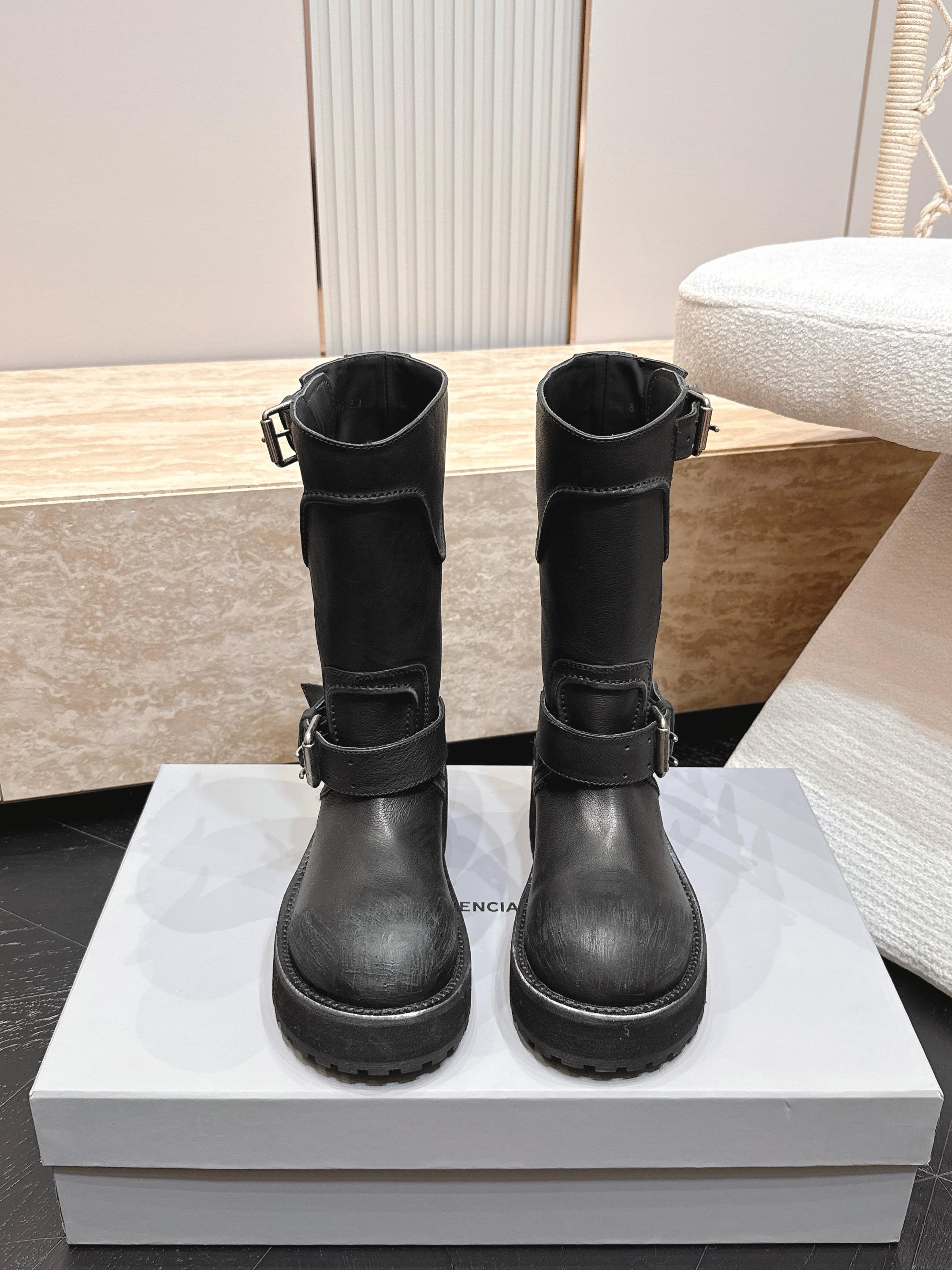 BALENCIAGA巴黎世家2026vs早秋新款靴子系列……【圆头复古厚底中靴】巴黎世家今年又出战靴！胖