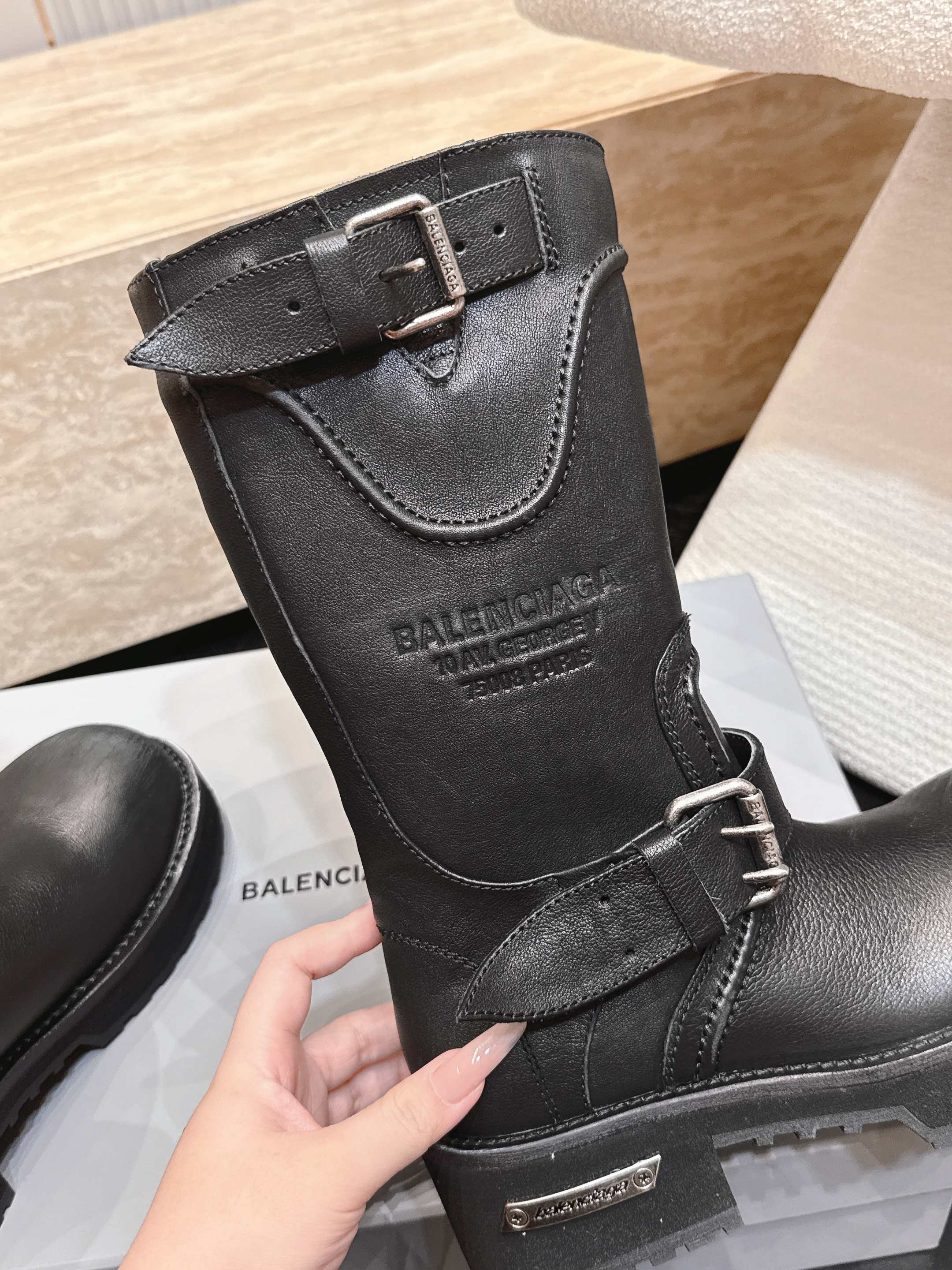 BALENCIAGA巴黎世家2026vs早秋新款靴子系列……【圆头复古厚底中靴】巴黎世家今年又出战靴！胖