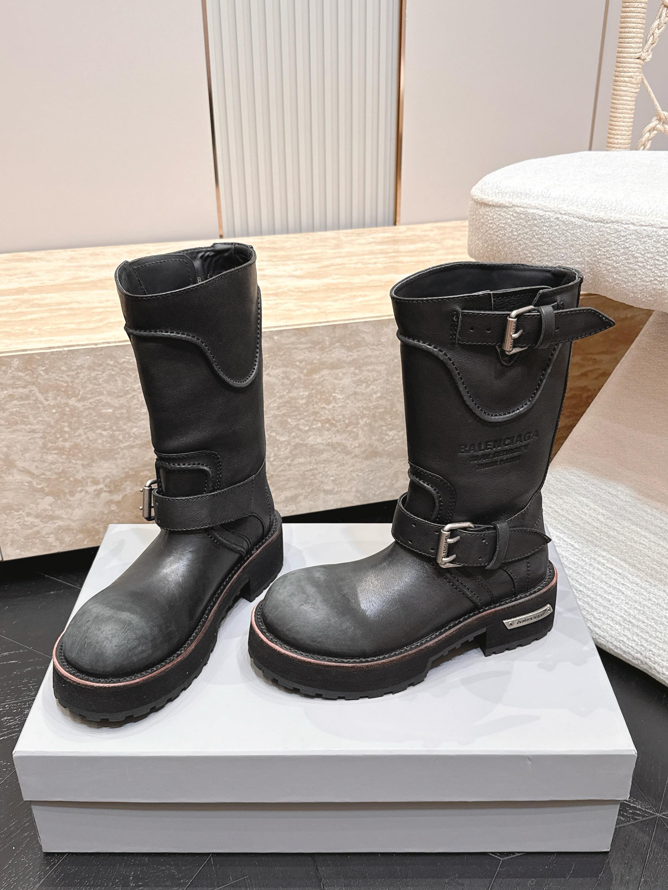 BALENCIAGA巴黎世家2026vs早秋新款靴子系列……【圆头复古厚底中靴】巴黎世家今年又出战靴！胖