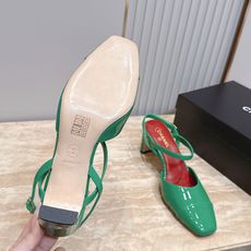 CHANEL 香奈儿 26vs春夏专柜最新时装凉鞋系列……【方圆头中跟凉鞋】香奈儿女士钟爱简约又难以抗拒 CHANEL 香奈儿 26vs春夏专柜最新时装凉鞋系列……【方圆头中跟凉鞋】香奈儿女士钟爱简约又难以抗拒