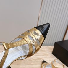 CHANEL 香奈儿26vs春夏专柜最新时装凉鞋系列……【尖头拼色凉鞋】香奈儿女士钟爱简约又难以抗拒系 CHANEL 香奈儿26vs春夏专柜最新时装凉鞋系列……【尖头拼色凉鞋】香奈儿女士钟爱简约又难以抗拒系