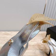 CHANEL 香奈儿26vs春夏专柜最新时装凉鞋系列……【尖头拼色凉鞋】香奈儿女士钟爱简约又难以抗拒系 CHANEL 香奈儿26vs春夏专柜最新时装凉鞋系列……【尖头拼色凉鞋】香奈儿女士钟爱简约又难以抗拒系