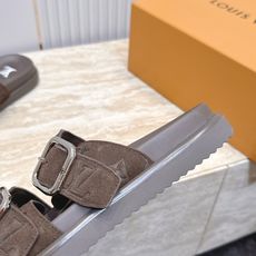 男款Louis vuitt..ss26 new arrival~夏季拖鞋全真皮经典皮带扣LV标志,简约又 男款Louis vuitt..ss26 new arrival~夏季拖鞋全真皮经典皮带扣LV标志,简约又