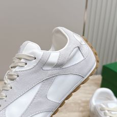 女🌾2026新色系!情侣款 Bottega Veneta(BV葆蝶家)OrbitFlash系列复古运动鞋 女🌾2026新色系!情侣款 Bottega Veneta(BV葆蝶家)OrbitFlash系列复古运动鞋