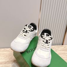 女🌾2026新色系!情侣款 Bottega Veneta(BV葆蝶家)OrbitFlash系列复古运动鞋 女🌾2026新色系!情侣款 Bottega Veneta(BV葆蝶家)OrbitFlash系列复古运动鞋