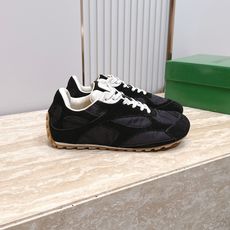 女🌾2026新色系!情侣款 Bottega Veneta(BV葆蝶家)OrbitFlash系列复古运动鞋 女🌾2026新色系!情侣款 Bottega Veneta(BV葆蝶家)OrbitFlash系列复古运动鞋