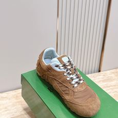 女🌾2026新色系!情侣款 Bottega Veneta(BV葆蝶家)OrbitFlash系列复古运动鞋 女🌾2026新色系!情侣款 Bottega Veneta(BV葆蝶家)OrbitFlash系列复古运动鞋