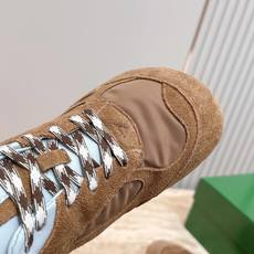 女🌾2026新色系!情侣款 Bottega Veneta(BV葆蝶家)OrbitFlash系列复古运动鞋 女🌾2026新色系!情侣款 Bottega Veneta(BV葆蝶家)OrbitFlash系列复古运动鞋