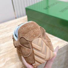 女🌾2026新色系!情侣款 Bottega Veneta(BV葆蝶家)OrbitFlash系列复古运动鞋 女🌾2026新色系!情侣款 Bottega Veneta(BV葆蝶家)OrbitFlash系列复古运动鞋