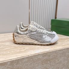 女🌾2026新色系!情侣款 Bottega Veneta(BV葆蝶家)OrbitFlash系列复古运动鞋 女🌾2026新色系!情侣款 Bottega Veneta(BV葆蝶家)OrbitFlash系列复古运动鞋