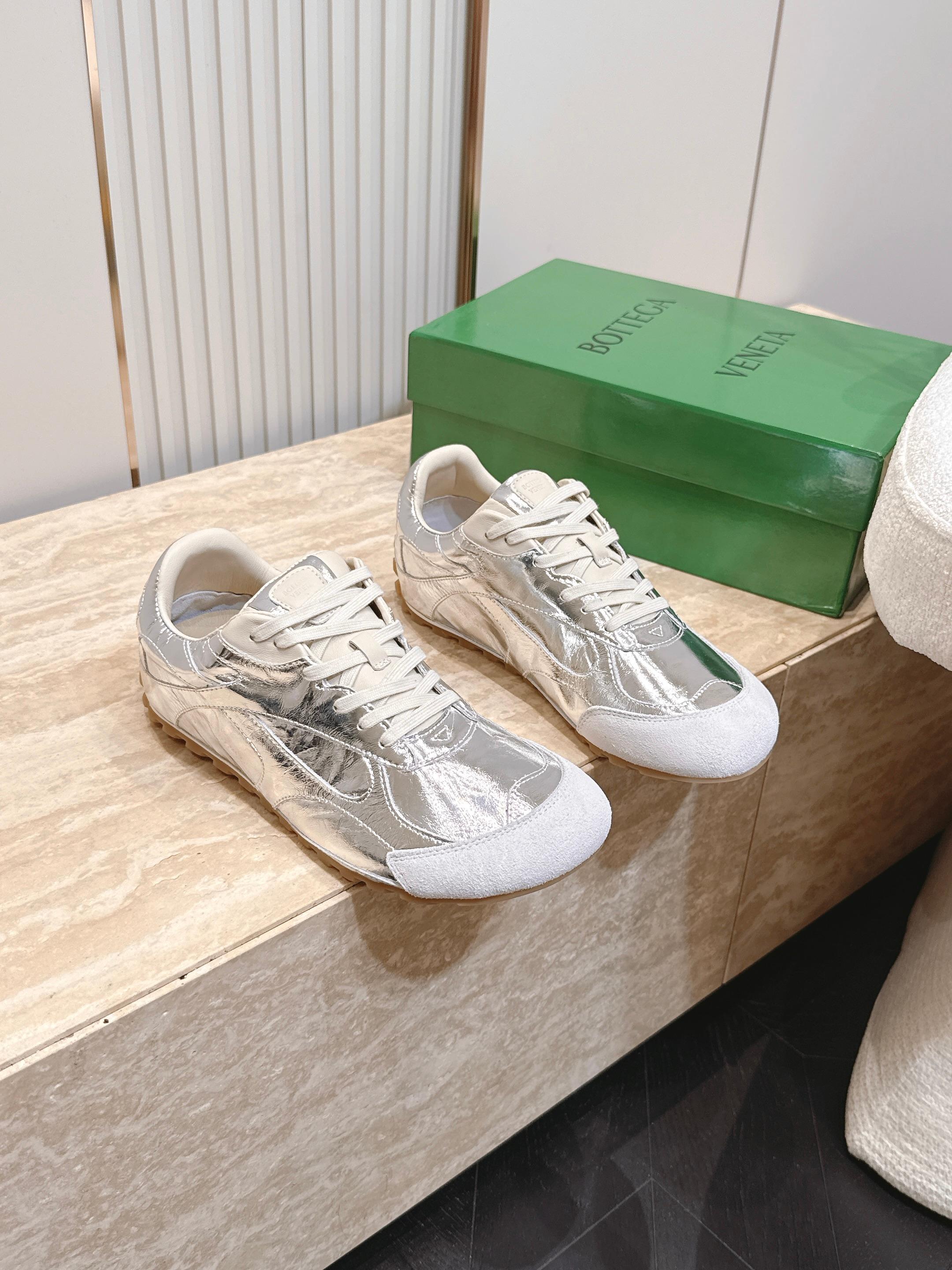 女🌾2026新色系！情侣款 Bottega Veneta(BV葆蝶家)OrbitFlash系列复古运动鞋