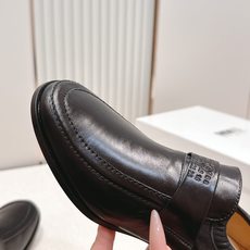 Maison Margiela马吉拉 mm6 春夏新款乐福单鞋系列……【圆头拉皱乐福单鞋】原版一比一打造 Maison Margiela马吉拉 mm6 春夏新款乐福单鞋系列……【圆头拉皱乐福单鞋】原版一比一打造