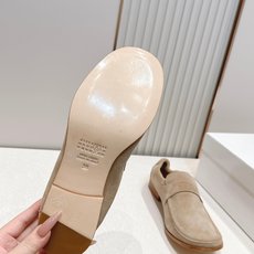 Maison Margiela马吉拉 mm6 春夏新款乐福单鞋系列……【圆头拉皱乐福单鞋】原版一比一打造 Maison Margiela马吉拉 mm6 春夏新款乐福单鞋系列……【圆头拉皱乐福单鞋】原版一比一打造